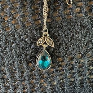 Blue Rhine stone necklace earring set